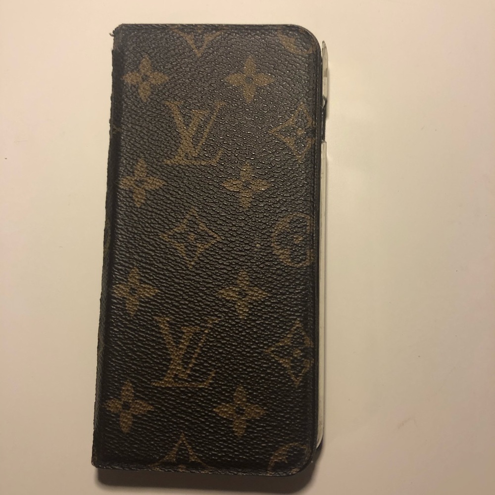 Authentic Louis Vuitton iPhone Wallet Case